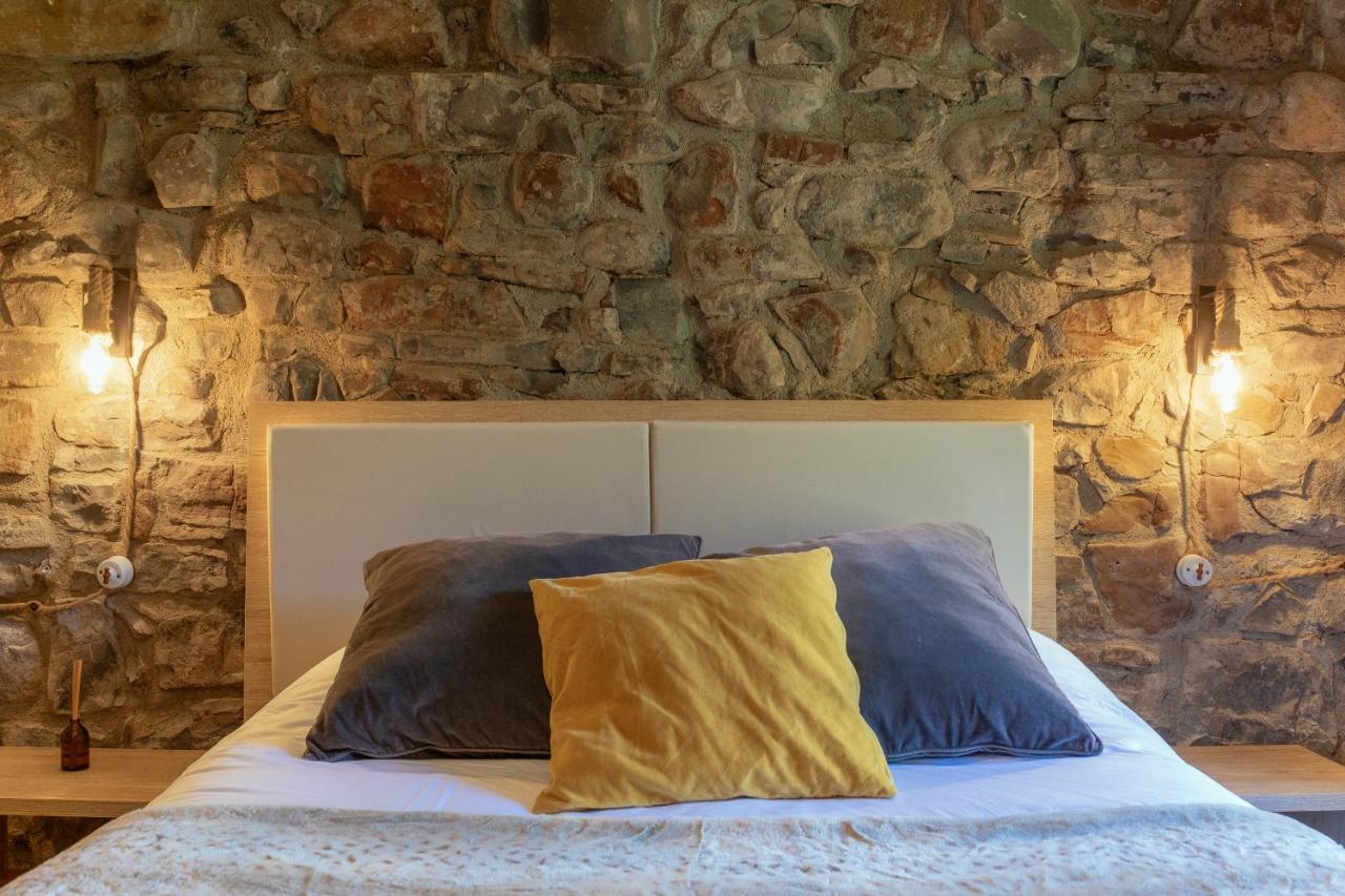 La Borda De Chelis Guest House Broto Bagian luar foto